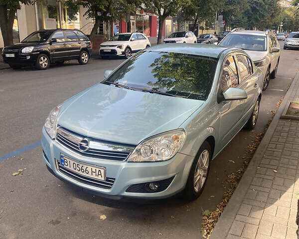 Синий Опель Астра, объемом двигателя 1.6 л и пробегом 210 тыс. км за 6500 $, фото 2 на Automoto.ua