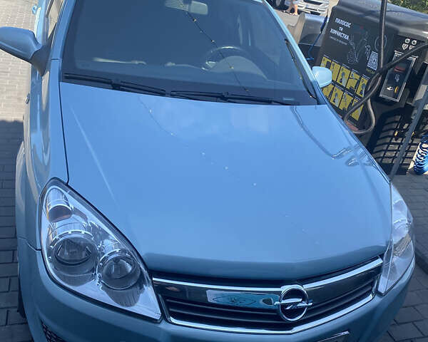 Синий Опель Астра, объемом двигателя 1.6 л и пробегом 210 тыс. км за 6500 $, фото 6 на Automoto.ua