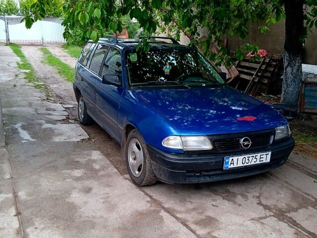 Синій Опель Астра, об'ємом двигуна 1.8 л та пробігом 0 тис. км за 650 $, фото 1 на Automoto.ua