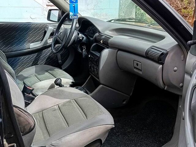 Синій Опель Астра, об'ємом двигуна 17 л та пробігом 430 тис. км за 1600 $, фото 4 на Automoto.ua