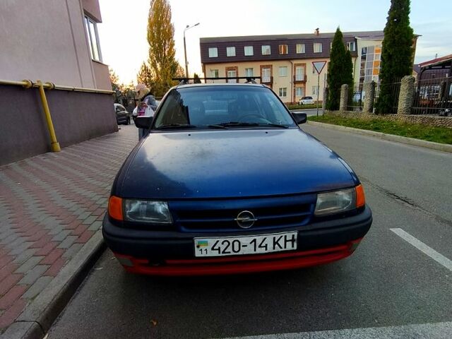 Синий Опель Астра, объемом двигателя 1.6 л и пробегом 0 тыс. км за 1180 $, фото 1 на Automoto.ua