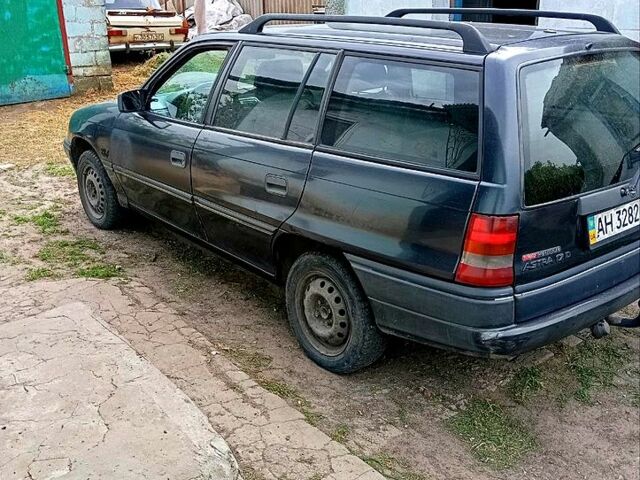 Синій Опель Астра, об'ємом двигуна 17 л та пробігом 430 тис. км за 1600 $, фото 2 на Automoto.ua