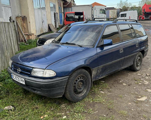 Синий Опель Астра, объемом двигателя 1.6 л и пробегом 200 тыс. км за 1650 $, фото 5 на Automoto.ua