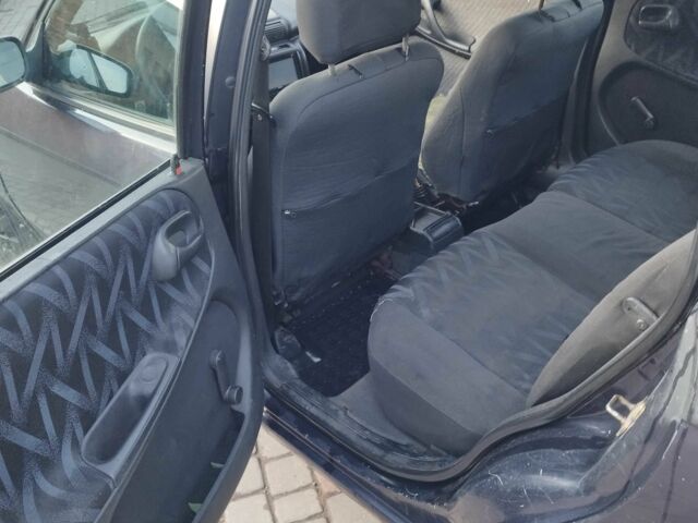 Синий Опель Астра, объемом двигателя 1.7 л и пробегом 308 тыс. км за 2150 $, фото 9 на Automoto.ua