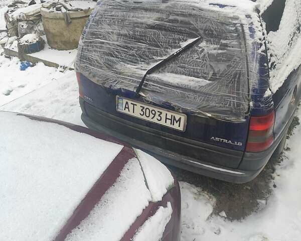 Синий Опель Астра, объемом двигателя 1.6 л и пробегом 290 тыс. км за 1500 $, фото 1 на Automoto.ua