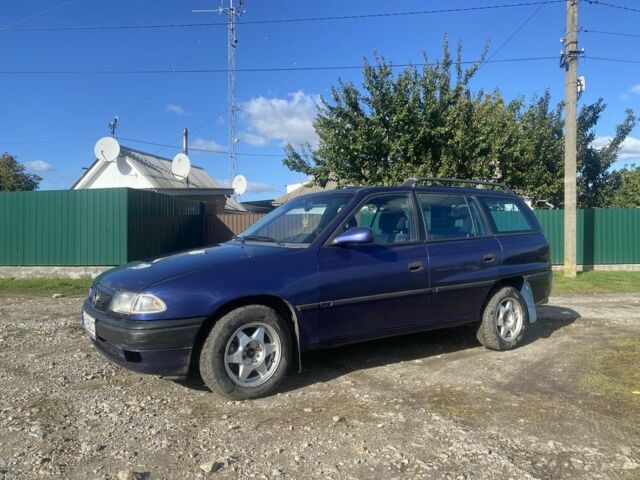 Опель Астра 1996 в Липовце на Automoto.ua Синий Опель Астра, объемом двигателя 1.8 л и пробегом 385 тыс. км за 2350 $, фото 5 на Automoto.ua