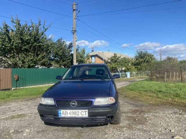 Опель Астра 1996 в Липовце на Automoto.ua Синий Опель Астра, объемом двигателя 1.8 л и пробегом 385 тыс. км за 2350 $, фото 6 на Automoto.ua