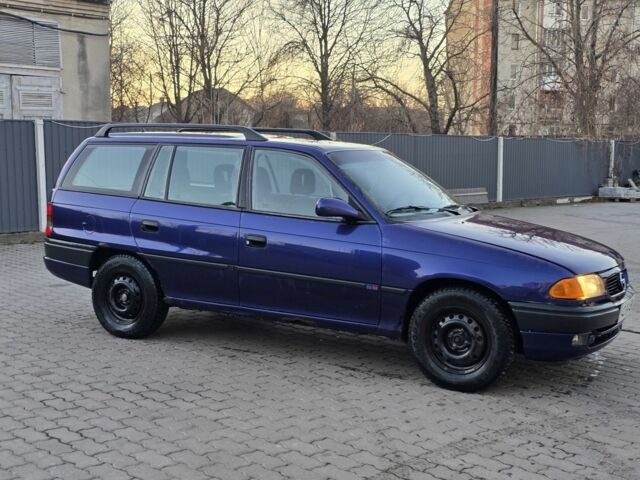 Синій Опель Астра, об'ємом двигуна 1.6 л та пробігом 200 тис. км за 1500 $, фото 1 на Automoto.ua