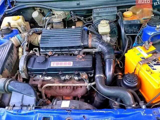 Синий Опель Астра, объемом двигателя 1.7 л и пробегом 250 тыс. км за 2100 $, фото 2 на Automoto.ua