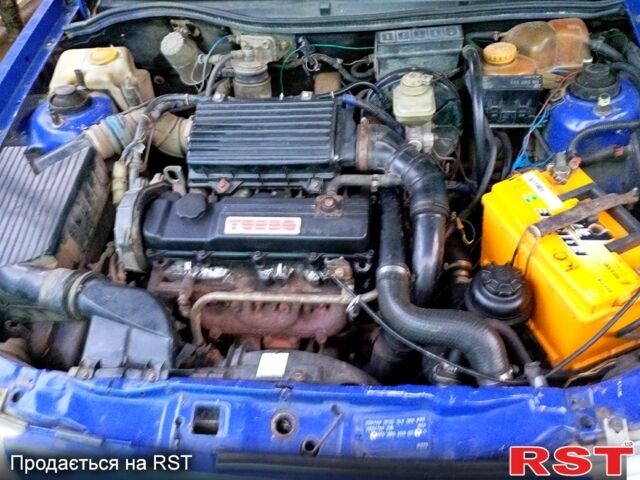 Синий Опель Астра, объемом двигателя 1.7 л и пробегом 300 тыс. км за 2200 $, фото 4 на Automoto.ua