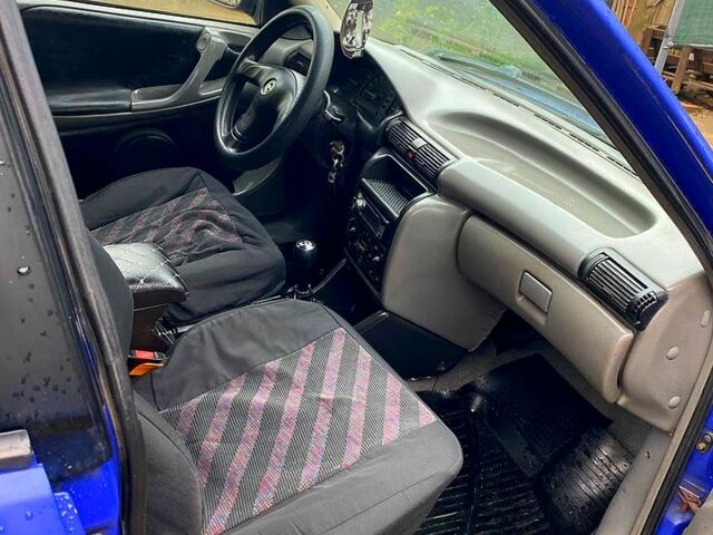 Опель Астра 1997 в Вознесенске на Automoto.ua Синий Опель Астра, объемом двигателя 1.6 л и пробегом 0 тыс. км за 1350 $, фото 2 на Automoto.ua