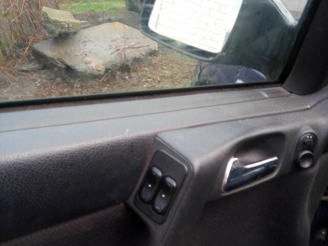 Синий Опель Астра, объемом двигателя 1.6 л и пробегом 410 тыс. км за 2299 $, фото 5 на Automoto.ua