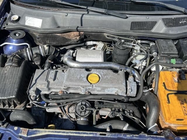 Синий Опель Астра, объемом двигателя 2 л и пробегом 350 тыс. км за 1302 $, фото 1 на Automoto.ua