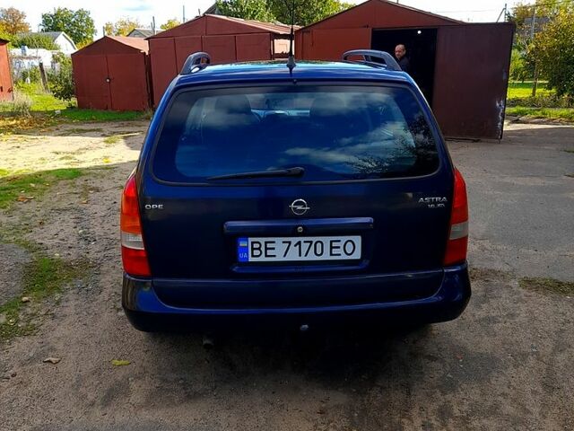 Синий Опель Астра, объемом двигателя 1.6 л и пробегом 300 тыс. км за 2800 $, фото 6 на Automoto.ua