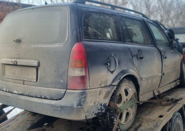 Синий Опель Астра, объемом двигателя 0 л и пробегом 100 тыс. км за 100 $, фото 2 на Automoto.ua