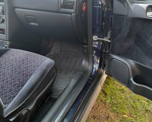 Синій Опель Астра, об'ємом двигуна 2 л та пробігом 293 тис. км за 2700 $, фото 2 на Automoto.ua