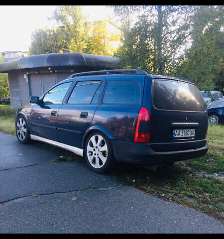 Синий Опель Астра, объемом двигателя 2.2 л и пробегом 307 тыс. км за 4999 $, фото 2 на Automoto.ua