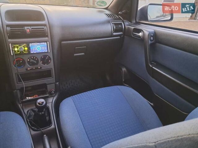 Синій Опель Астра, об'ємом двигуна 1.6 л та пробігом 233 тис. км за 3450 $, фото 56 на Automoto.ua