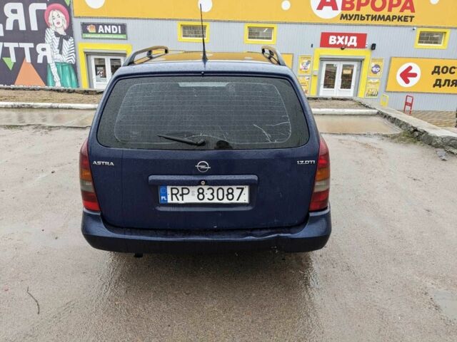 Синий Опель Астра, объемом двигателя 1.7 л и пробегом 1000 тыс. км за 1190 $, фото 3 на Automoto.ua