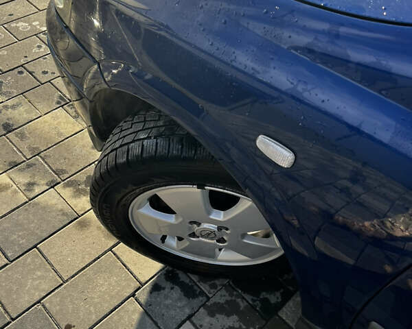 Синий Опель Астра, объемом двигателя 1.6 л и пробегом 260 тыс. км за 4200 $, фото 8 на Automoto.ua