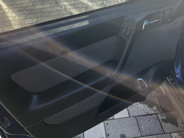 Синий Опель Астра, объемом двигателя 1.6 л и пробегом 260 тыс. км за 4300 $, фото 6 на Automoto.ua