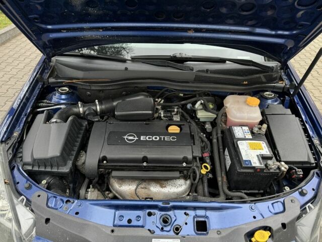 Синий Опель Астра, объемом двигателя 1.6 л и пробегом 288 тыс. км за 4000 $, фото 23 на Automoto.ua