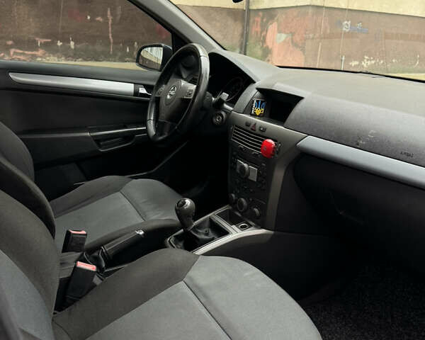 Синій Опель Астра, об'ємом двигуна 1.6 л та пробігом 288 тис. км за 4000 $, фото 21 на Automoto.ua