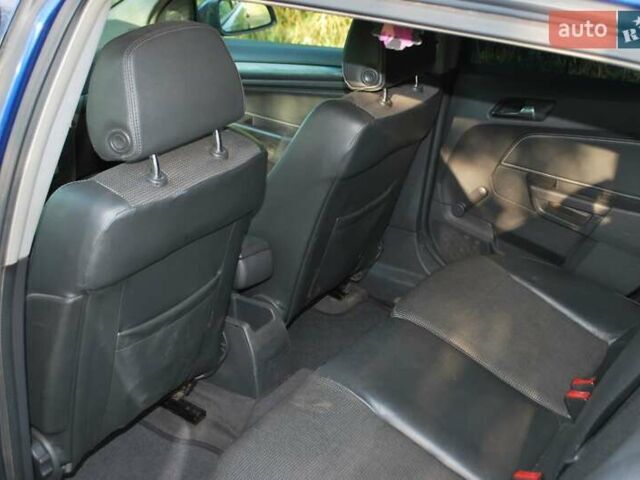 Синий Опель Астра, объемом двигателя 1.69 л и пробегом 380 тыс. км за 4300 $, фото 1 на Automoto.ua