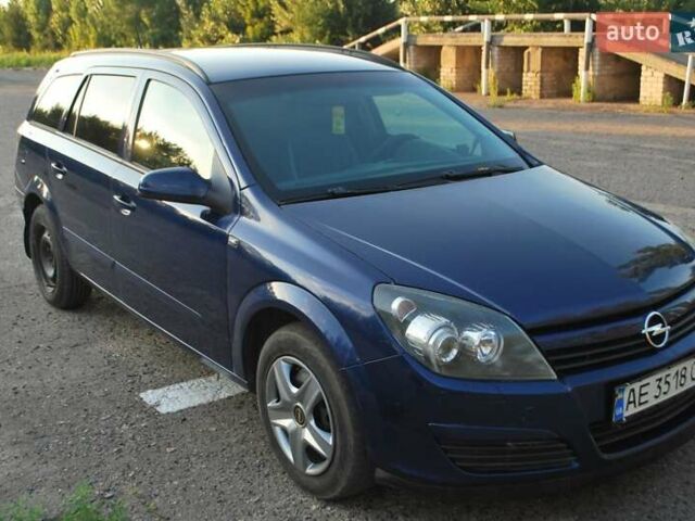 Синий Опель Астра, объемом двигателя 1.69 л и пробегом 380 тыс. км за 4300 $, фото 4 на Automoto.ua