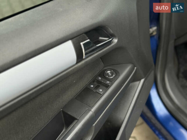 Синій Опель Астра, об'ємом двигуна 1.6 л та пробігом 288 тис. км за 4000 $, фото 24 на Automoto.ua