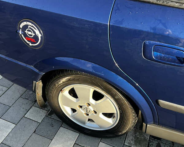 Синий Опель Астра, объемом двигателя 1.6 л и пробегом 260 тыс. км за 4200 $, фото 6 на Automoto.ua