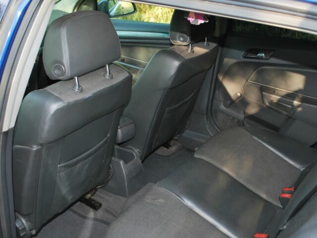 Синий Опель Астра, объемом двигателя 1.7 л и пробегом 375 тыс. км за 4200 $, фото 9 на Automoto.ua