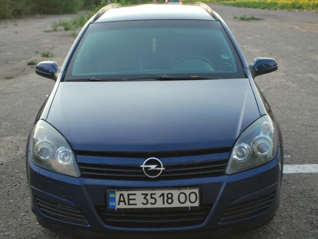Синий Опель Астра, объемом двигателя 1.7 л и пробегом 375 тыс. км за 4200 $, фото 5 на Automoto.ua