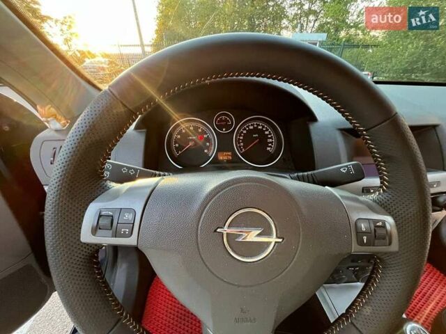 Синий Опель Астра, объемом двигателя 1.8 л и пробегом 184 тыс. км за 6300 $, фото 9 на Automoto.ua