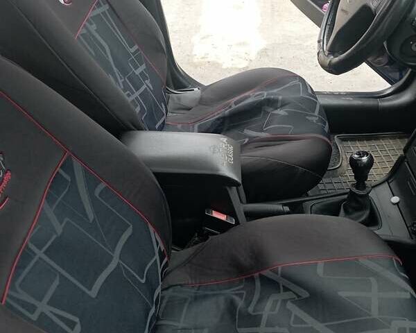 Синий Опель Астра, объемом двигателя 2.2 л и пробегом 400 тыс. км за 2625 $, фото 18 на Automoto.ua