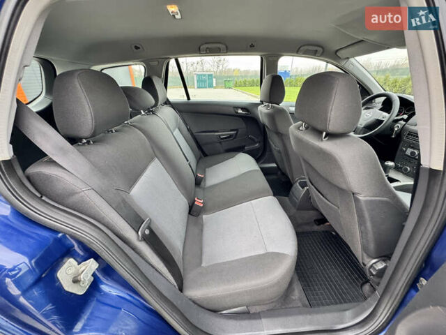 Синий Опель Астра, объемом двигателя 1.6 л и пробегом 173 тыс. км за 5400 $, фото 28 на Automoto.ua