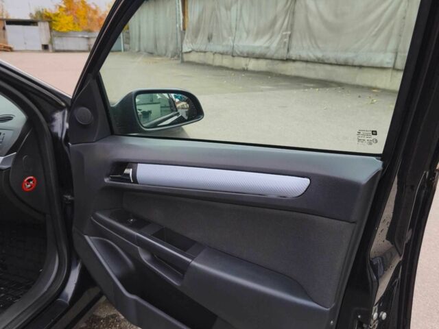 Синий Опель Астра, объемом двигателя 1.7 л и пробегом 339 тыс. км за 4200 $, фото 15 на Automoto.ua