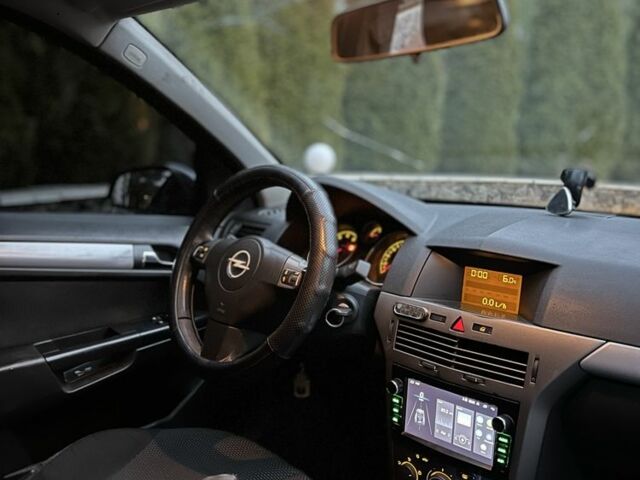 Синий Опель Астра, объемом двигателя 1.6 л и пробегом 292 тыс. км за 4250 $, фото 10 на Automoto.ua