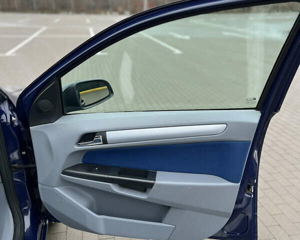 Синій Опель Астра, об'ємом двигуна 1.6 л та пробігом 193 тис. км за 5300 $, фото 36 на Automoto.ua