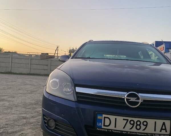 Синий Опель Астра, объемом двигателя 1.9 л и пробегом 275 тыс. км за 5349 $, фото 5 на Automoto.ua