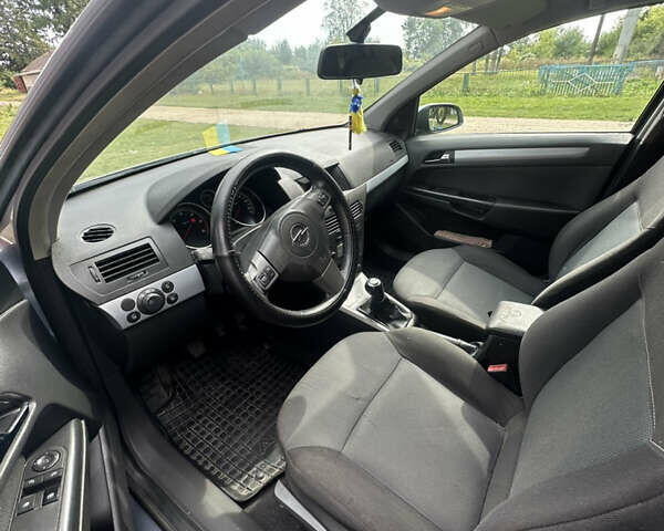Синій Опель Астра, об'ємом двигуна 1.7 л та пробігом 250 тис. км за 4800 $, фото 3 на Automoto.ua