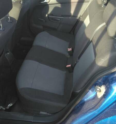 Синий Опель Астра, объемом двигателя 1.6 л и пробегом 188 тыс. км за 4600 $, фото 3 на Automoto.ua