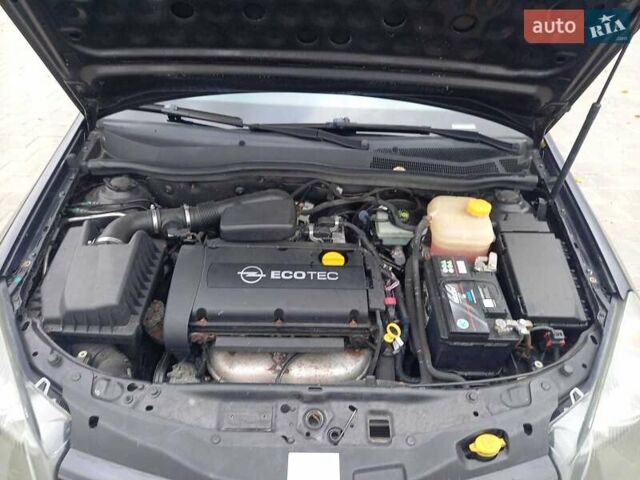 Опель Астра 2005 в Черкассах на Automoto.ua Синий Опель Астра, объемом двигателя 1.6 л и пробегом 239 тыс. км за 4700 $, фото 32 на Automoto.ua