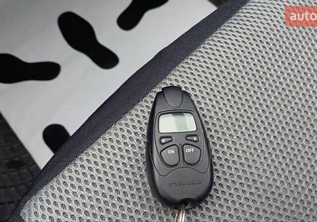 Синий Опель Астра, объемом двигателя 1.6 л и пробегом 250 тыс. км за 4500 $, фото 12 на Automoto.ua