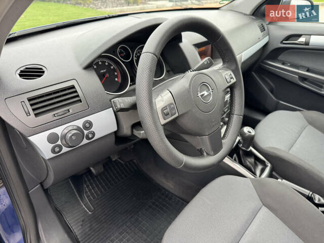 Синий Опель Астра, объемом двигателя 1.6 л и пробегом 173 тыс. км за 5400 $, фото 14 на Automoto.ua