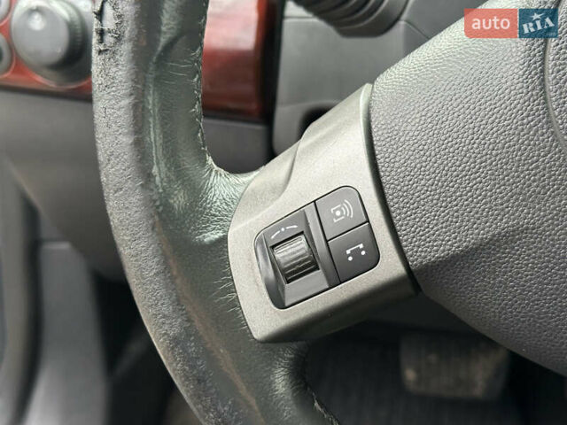 Синий Опель Астра, объемом двигателя 1.8 л и пробегом 276 тыс. км за 5999 $, фото 27 на Automoto.ua