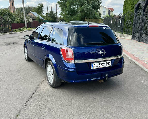 Синий Опель Астра, объемом двигателя 1.6 л и пробегом 258 тыс. км за 4400 $, фото 6 на Automoto.ua