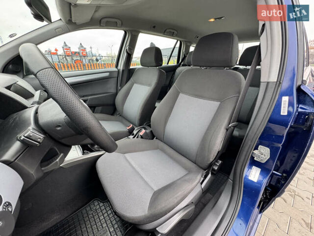 Синий Опель Астра, объемом двигателя 1.6 л и пробегом 173 тыс. км за 5300 $, фото 17 на Automoto.ua