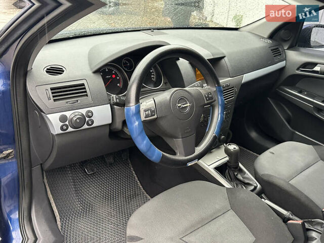 Синий Опель Астра, объемом двигателя 1.91 л и пробегом 288 тыс. км за 4600 $, фото 37 на Automoto.ua
