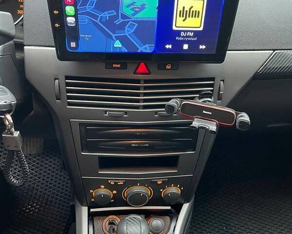 Синий Опель Астра, объемом двигателя 1.8 л и пробегом 269 тыс. км за 6600 $, фото 16 на Automoto.ua